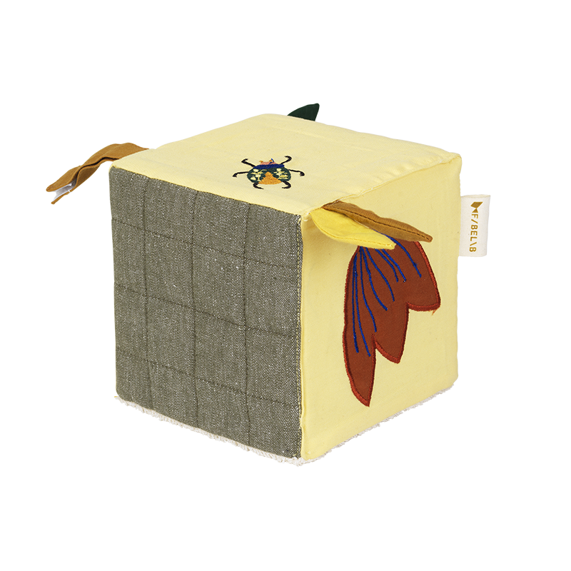 Cube en tissu