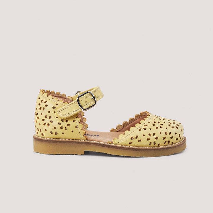 柠檬黄花芭蕾舞鞋