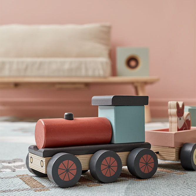 Train with wooden animals