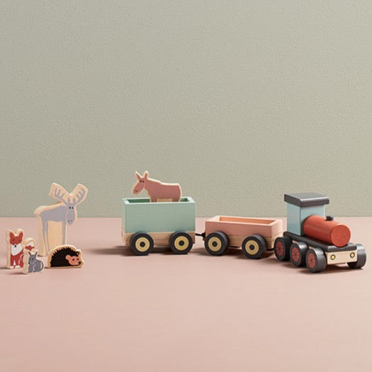 Train with wooden animals