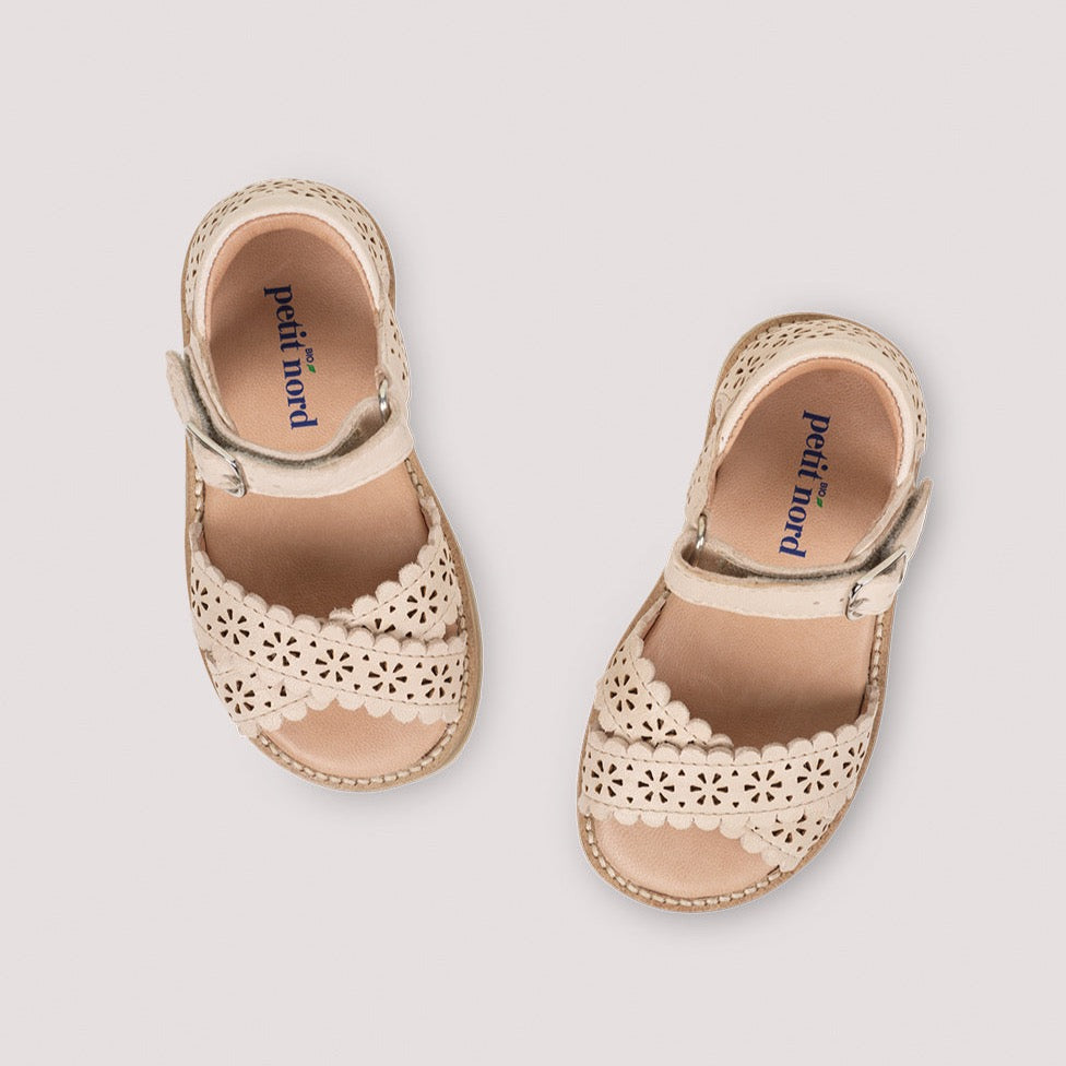 Cream flower sandals